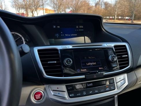 Used 2015 Honda Accord EX-L image 40