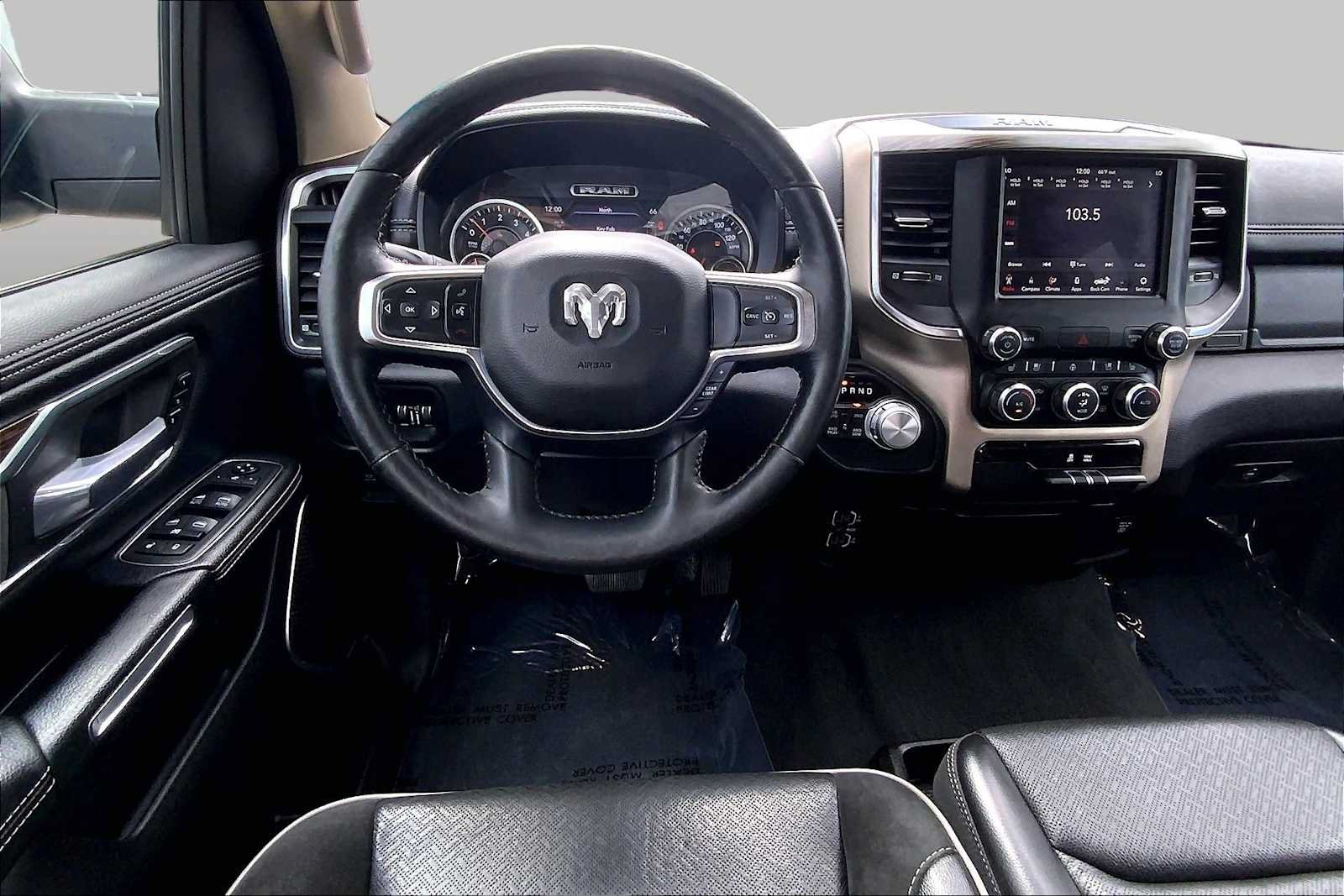 Used 2019 RAM 1500 Laramie AWD/4WD image 9