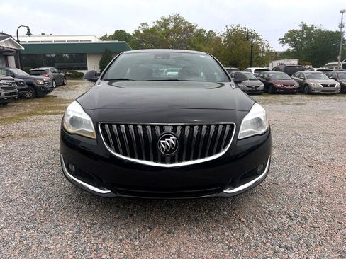 Used 2017 Buick Regal Premium w/ Driver Confidence Package #1 image 2