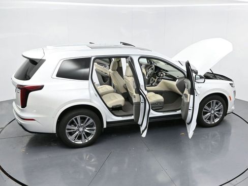 Certified 2023 Cadillac XT6 Premium Luxury w/ Technology Package image 41