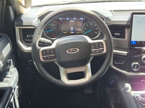 Used 2024 Ford Expedition XLT RWD image 20