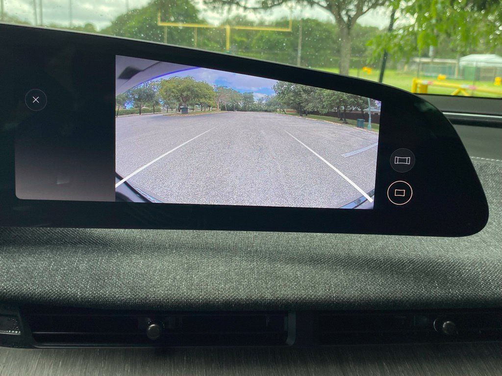 Used 2024 Lucid Air Pure RWD image 27