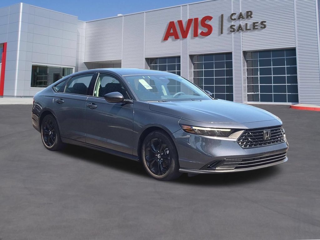 Used 2025 Honda Accord SE image 3