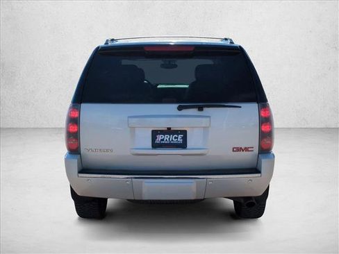 Used 2014 GMC Yukon Denali image 7