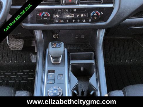 Used 2022 Nissan Pathfinder SV AWD/4WD image 20
