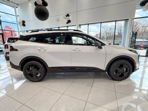New 2026 Kia Sportage X-Line w/ X-Line Technology Package image 8