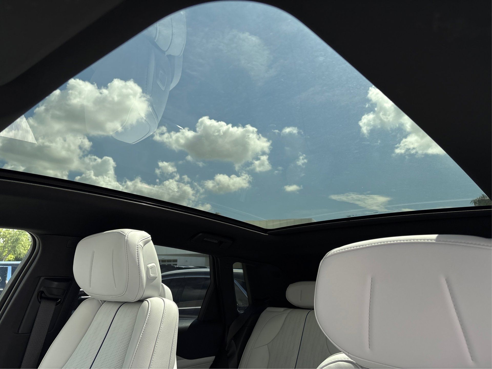 New 2026 Cadillac Lyriq Luxury RWD image 30