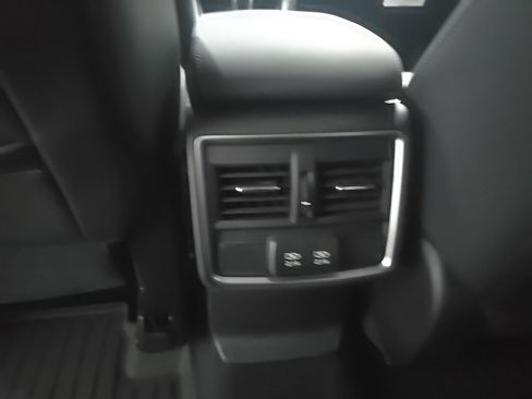 Used 2023 Subaru Forester Limited image 14