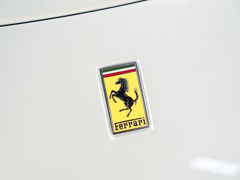 Used 2023 Ferrari SF90 Spider AWD/4WD image 13