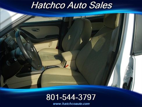 Used 2010 Hyundai Elantra GLS image 11