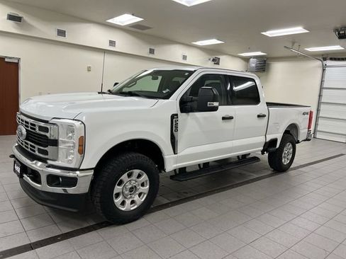 Certified 2024 Ford F250 XLT AWD/4WD image 4