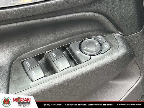 Used 2020 Chevrolet Equinox LT w/ Driver Convenience Package FWD image 15