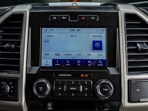 Used 2021 Ford F250 Lariat w/ Lariat Ultimate Package image 24