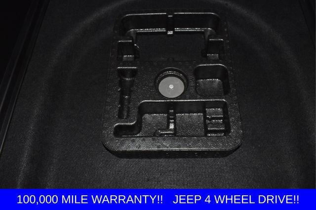 Used 2024 Jeep Compass Latitude AWD/4WD image 12