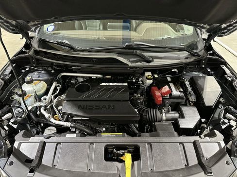 Used 2022 Nissan Rogue SV image 17