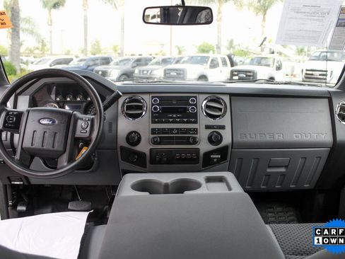 Used 2016 Ford F550 4x4 Crew Cab Super Duty image 25