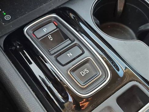 Used 2023 Honda Pilot EX-L image 12