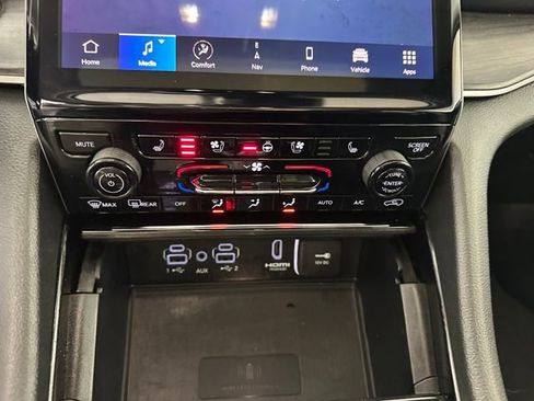 Used 2023 Jeep Grand Cherokee 4xe w/ Luxury Tech Group II image 23