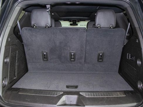 Used 2021 Chevrolet Tahoe Z71 w/ Luxury Package image 24