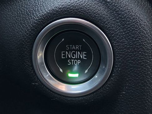 Used 2020 GMC Sierra 1500 SLT w/ SLT Premium Package image 21