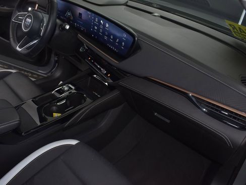 Used 2024 Buick Envision Sport Touring image 37