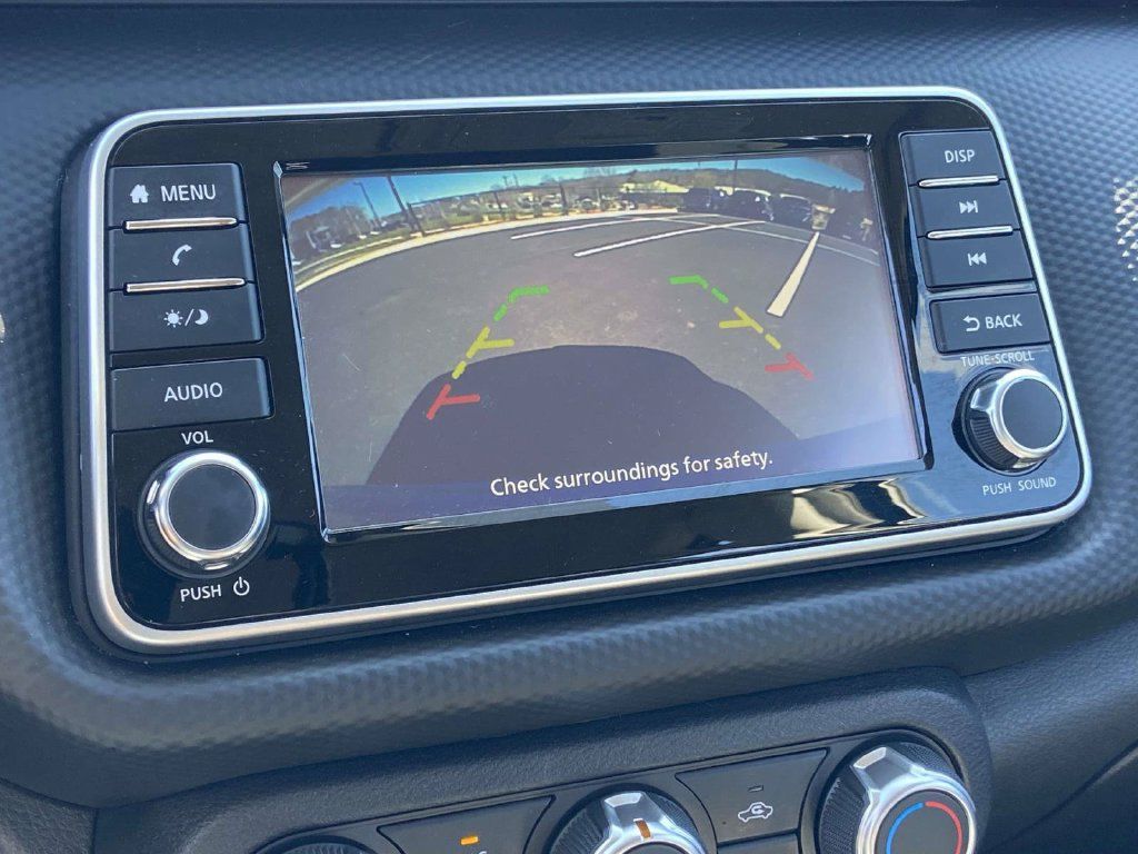 Used 2025 Nissan Kicks Play S FWD image 27
