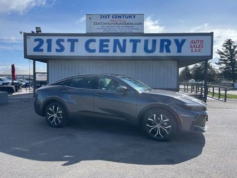 Used 2024 Toyota Crown XLE image 1