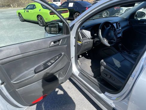 Used 2018 Hyundai Tucson SEL Plus image 11