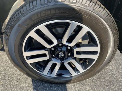 Used 2022 Toyota 4Runner Limited image 36