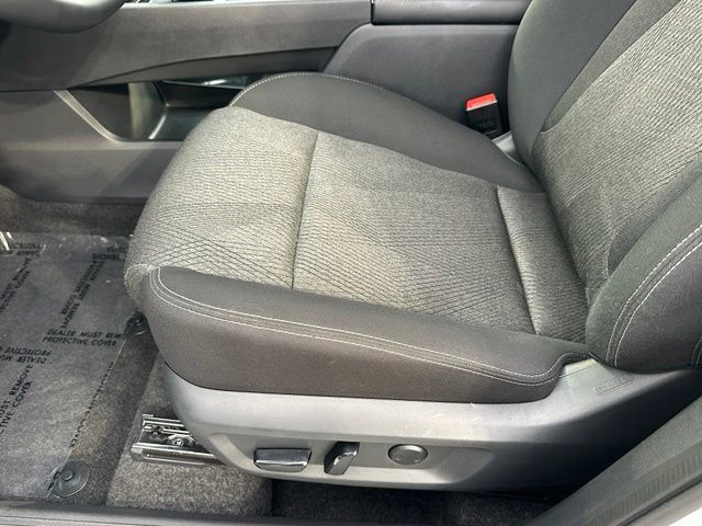 Certified 2025 Nissan Rogue SV AWD/4WD image 23