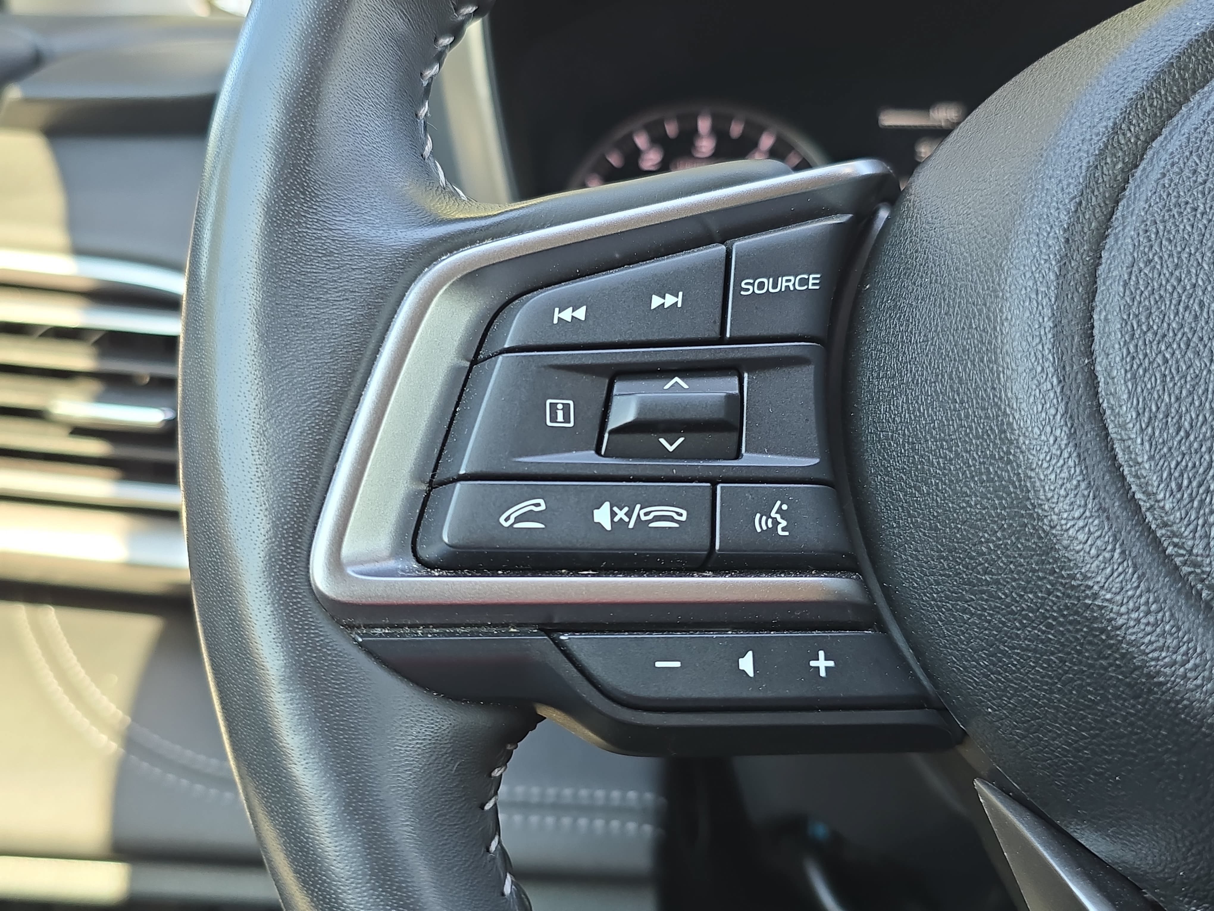 Used 2024 Subaru Outback Touring XT AWD/4WD image 17