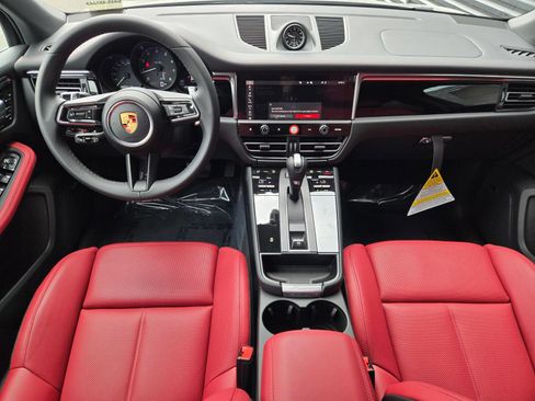 New 2026 Porsche Macan AWD/4WD image 13