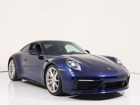 Used 2021 Porsche 911 Carrera S RWD image 2