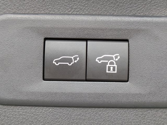 Used 2024 Lexus NX 250 FWD image 9