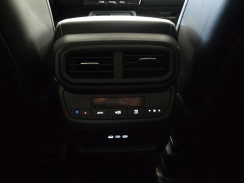 Certified 2025 Honda Pilot EX-L image 14