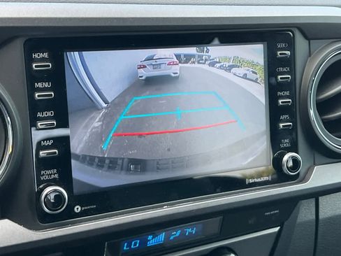 Used 2021 Toyota Tacoma TRD Off-Road w/ Technology Package image 19