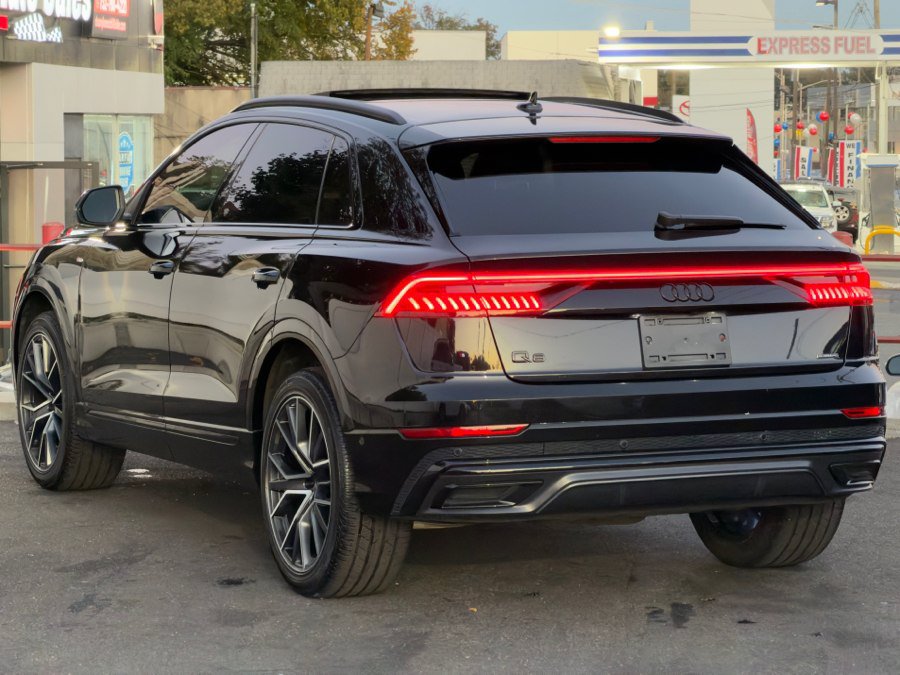 Used 2023 Audi Q8 Premium Plus w/ Premium Plus Package AWD/4WD image 15