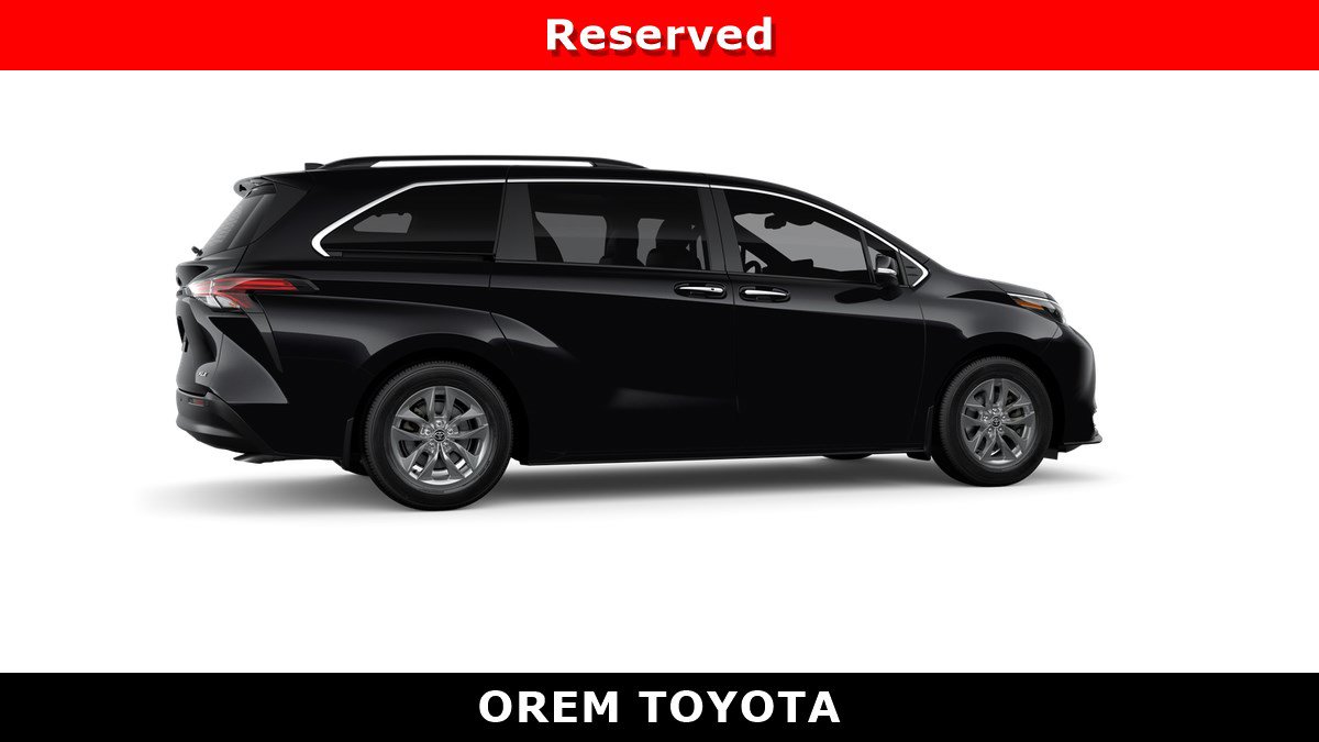 New 2026 Toyota Sienna XLE AWD/4WD image 11