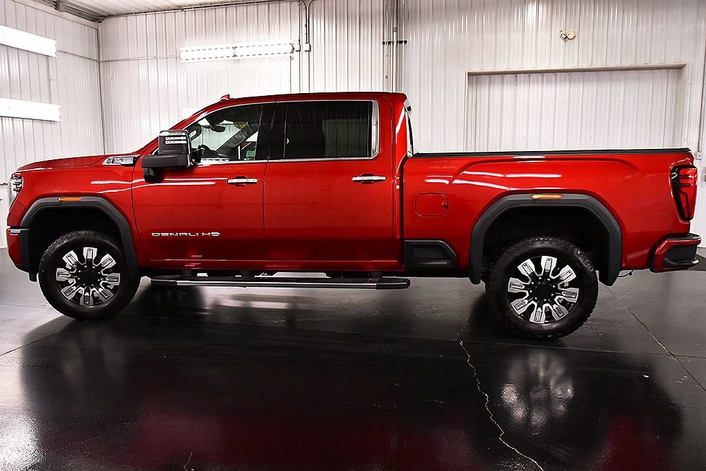 Used 2024 GMC Sierra 2500 Denali w/ Denali Reserve Package AWD/4WD image 4