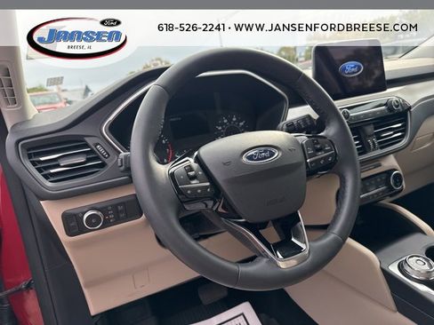 Used 2022 Ford Escape SEL image 11