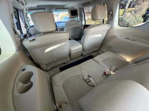 Used 2016 INFINITI QX80 4WD w/ Deluxe Technology Package image 8