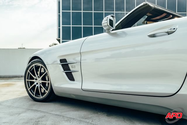Used 2012 Mercedes-Benz SLS AMG Roadster image 59