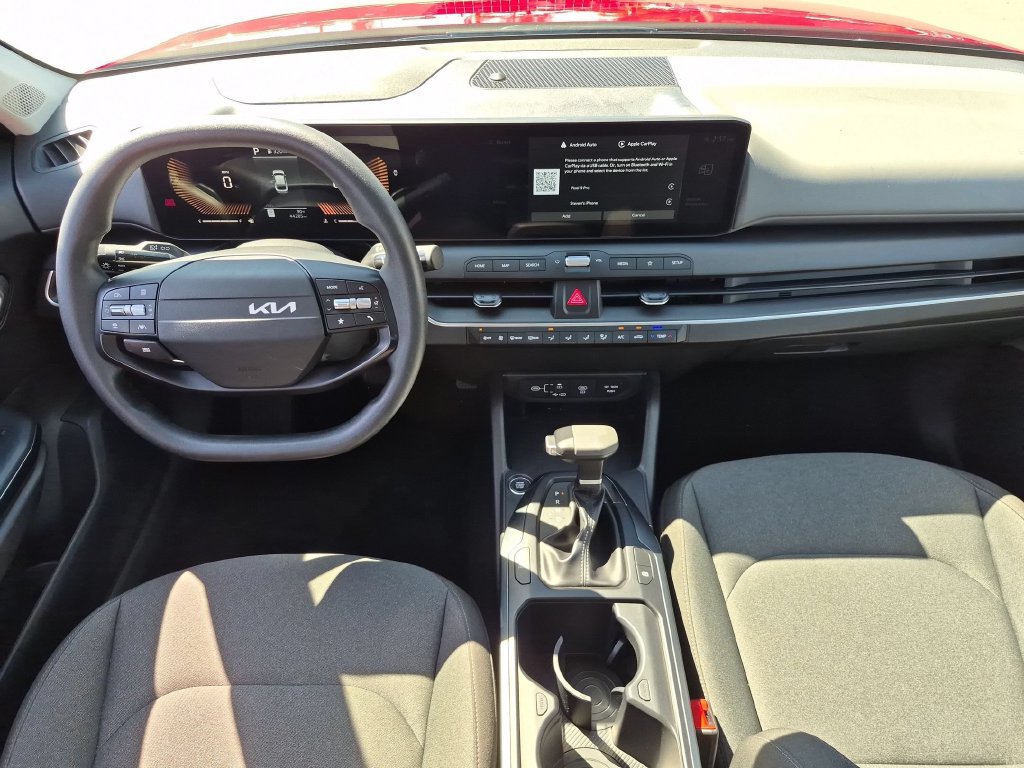 Used 2025 Kia K4 FWD image 23