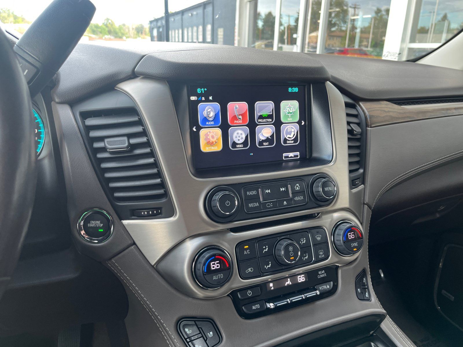 Used 2019 GMC Yukon Denali AWD/4WD image 12