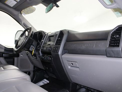 Used 2021 Ford F550 4x4 Regular Cab Super Duty image 26