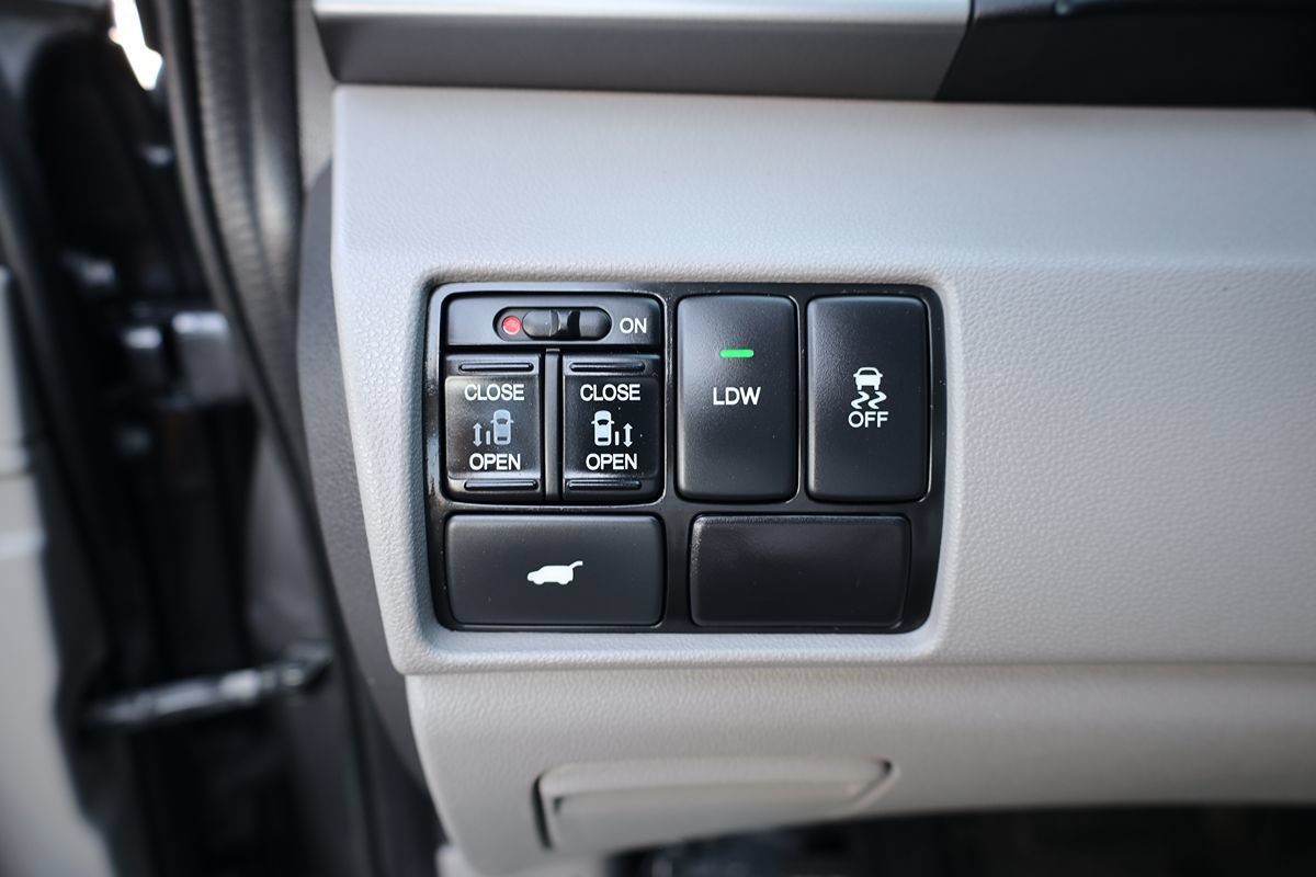 Used 2016 Honda Odyssey EX-L image 23