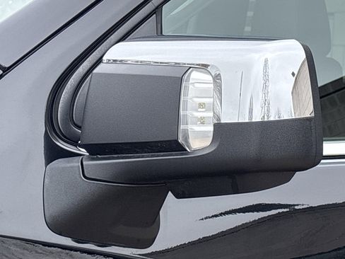 Used 2022 Chevrolet Silverado 1500 LTZ w/ LTZ Premium Package image 20