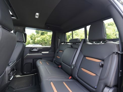 Used 2026 GMC Sierra 2500 AT4 AWD/4WD image 10