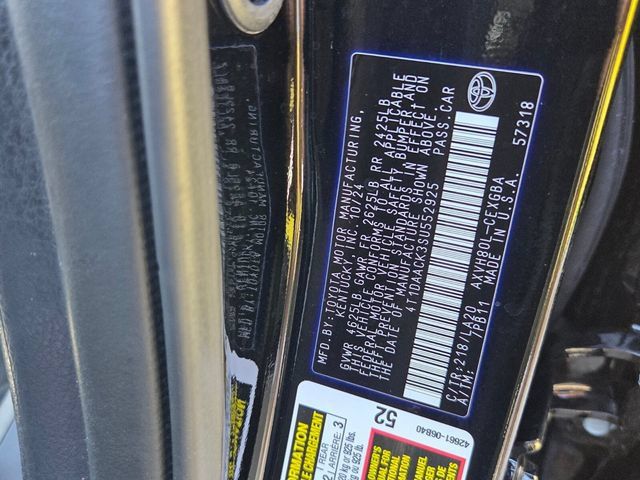 Used 2025 Toyota Camry XLE FWD image 20
