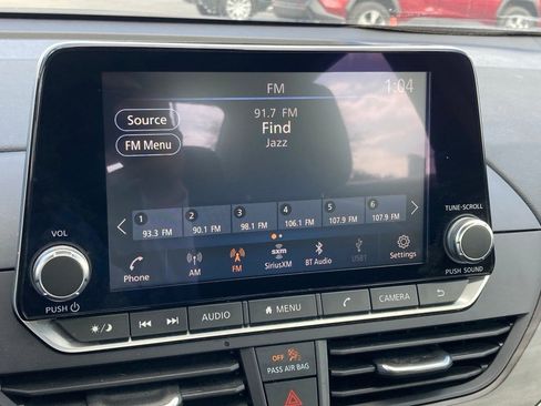 Used 2024 Nissan Altima 2.5 SV image 20